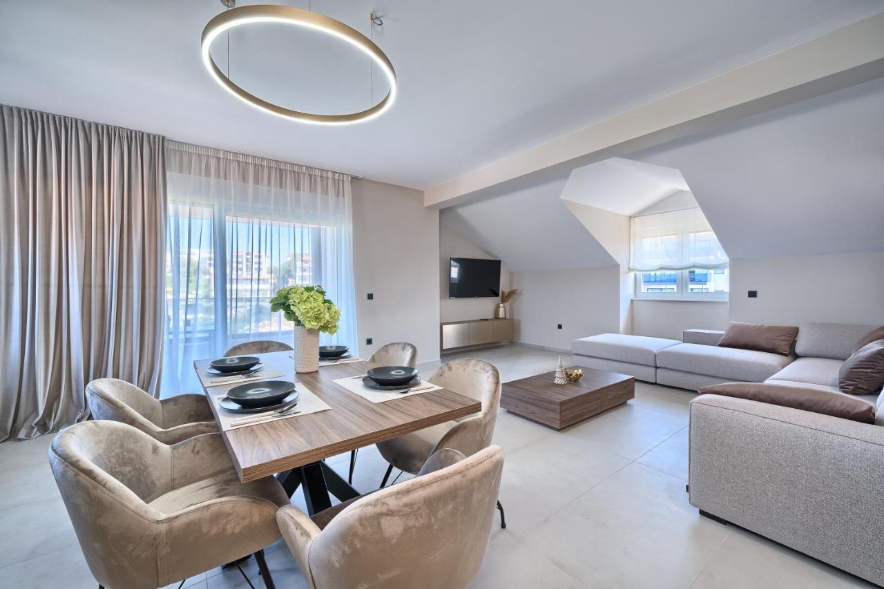 Residence Franc Primosten Bagian luar foto