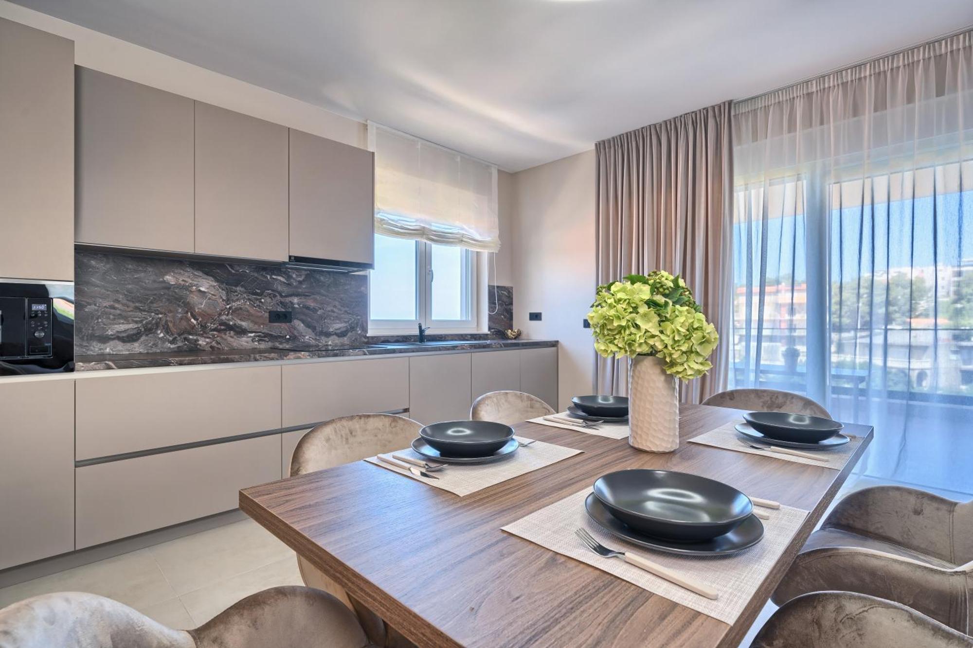 Residence Franc Primosten Bagian luar foto
